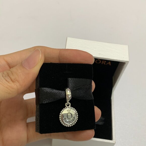 Pandora Smoky Mountain Exclusive Charm - Picture 2 of 4